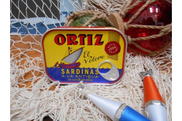 Sardines anciennes à l'huile d'olive