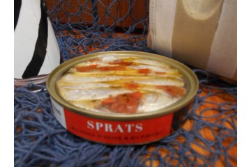 Sprats à l'huile d'olive et au piment.